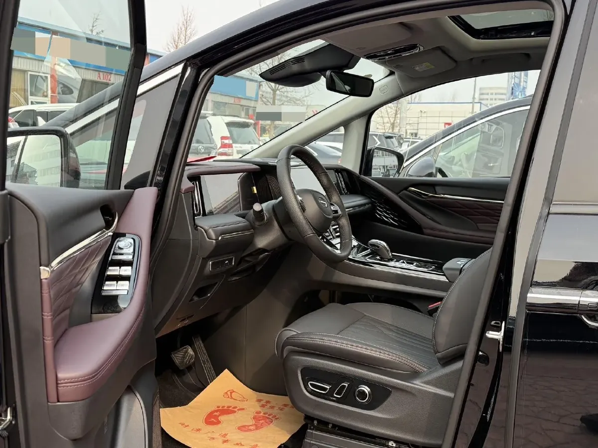 2024 GAC Trumpchi M8 2.0T 252HP L4 8AT,autocango,china used car exporter,china ev exporter,chinese used car exporter,chinese used ev exporter