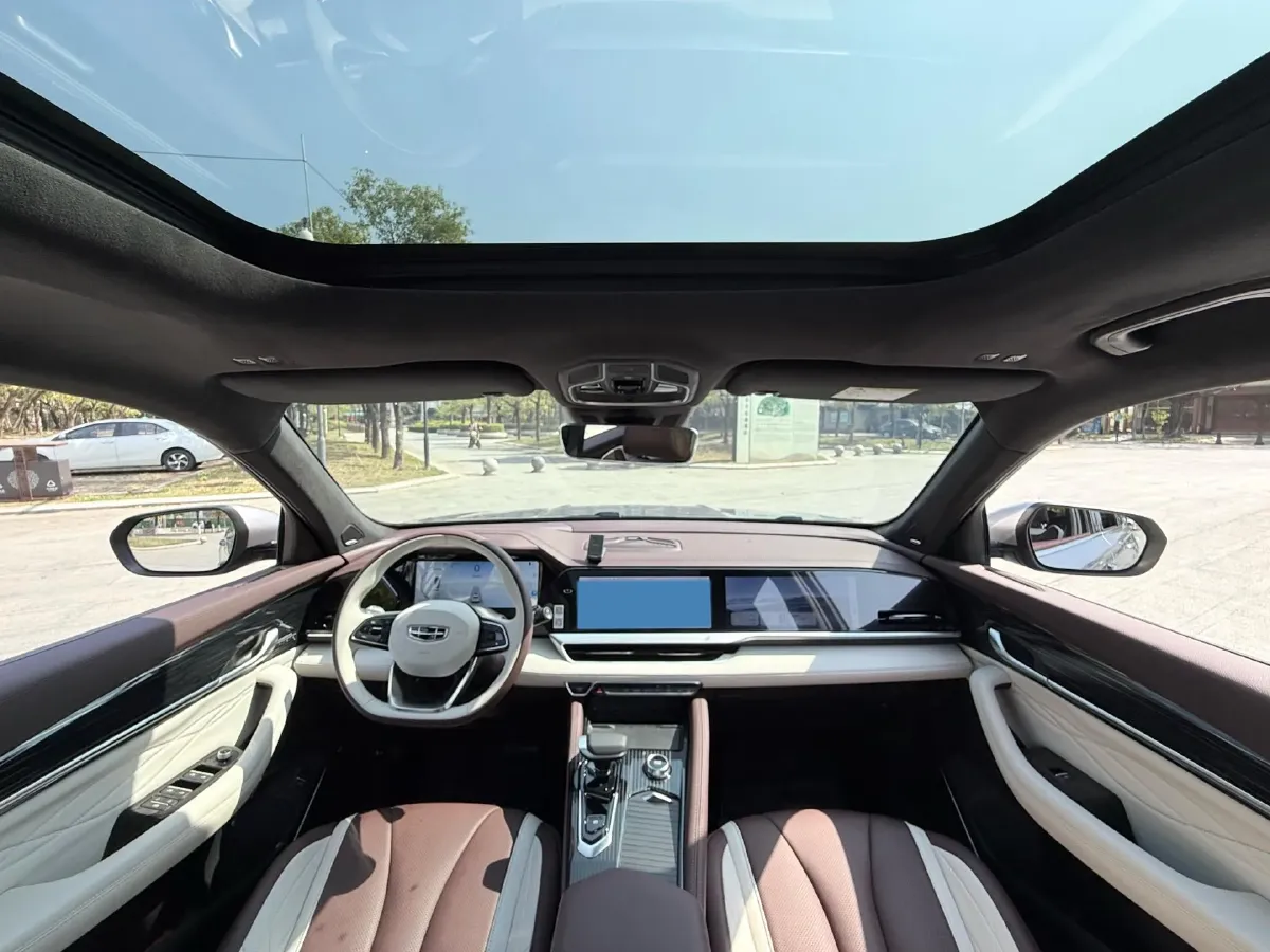 2021 Geely Monjaro 2.0T 218HP L4 7DCT,autocango,china used car exporter,china ev exporter,chinese used car exporter,chinese used ev exporter