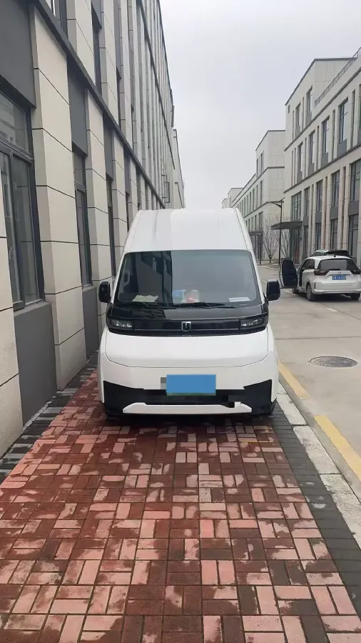 2024 YuanChen Super Van BEV 68KWH,autocango,china used car exporter,china ev exporter,chinese used car exporter,chinese used ev exporter