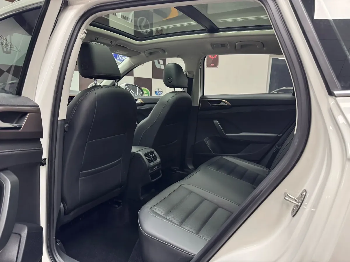 2022 Volkswagen Tharu 1.4T 150HP L4 7DCT,autocango,china used car exporter,china ev exporter,chinese used car exporter,chinese used ev exporter