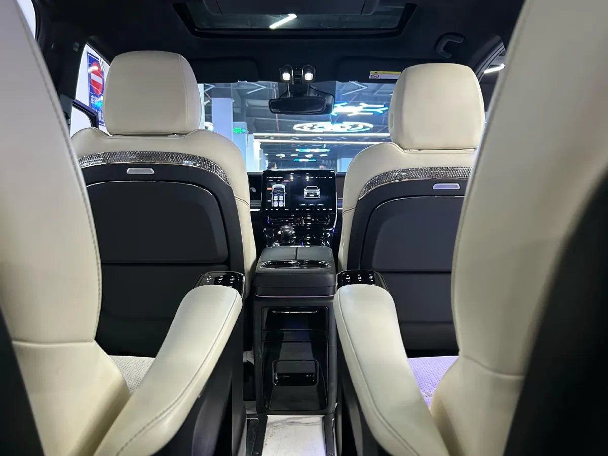 2023 GAC Trumpchi M8 2.0T 252HP L4 8AT,autocango,china used car exporter,china ev exporter,chinese used car exporter,chinese used ev exporter