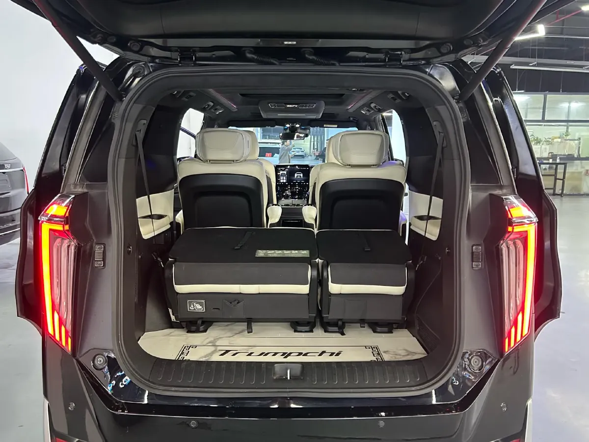 2023 GAC Trumpchi M8 2.0T 252HP L4 8AT,autocango,china used car exporter,china ev exporter,chinese used car exporter,chinese used ev exporter