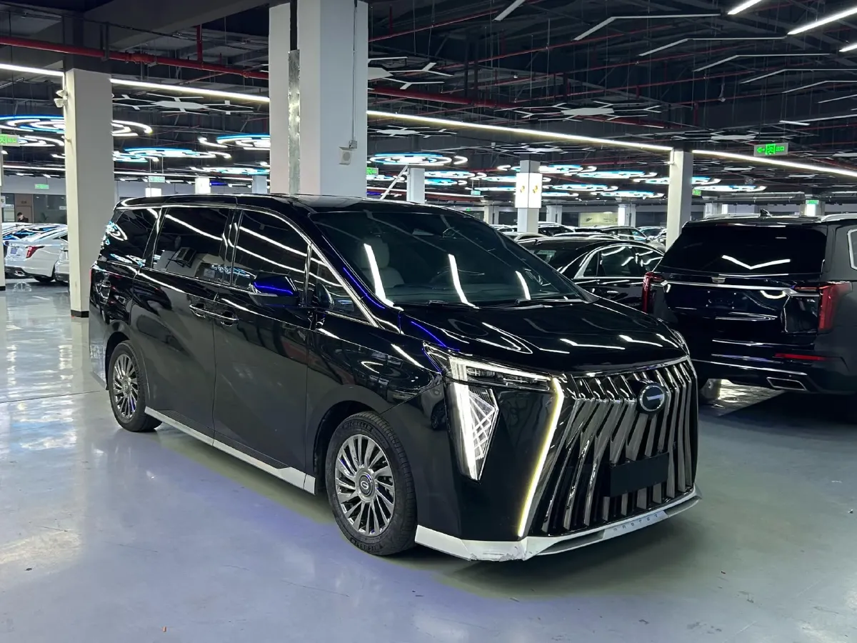 2023 GAC Trumpchi M8 2.0T 252HP L4 8AT,autocango,china used car exporter,china ev exporter,chinese used car exporter,chinese used ev exporter