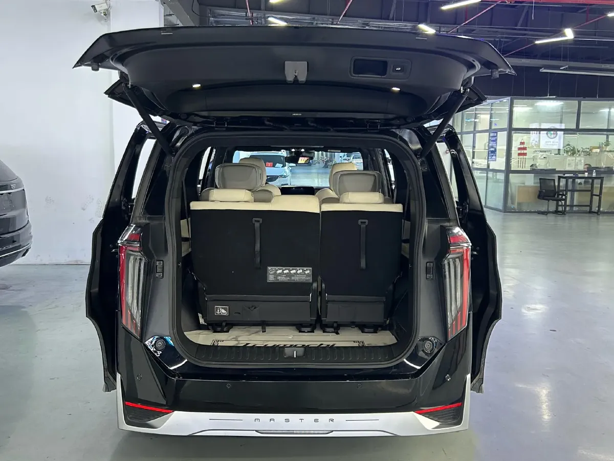 2023 GAC Trumpchi M8 2.0T 252HP L4 8AT,autocango,china used car exporter,china ev exporter,chinese used car exporter,chinese used ev exporter