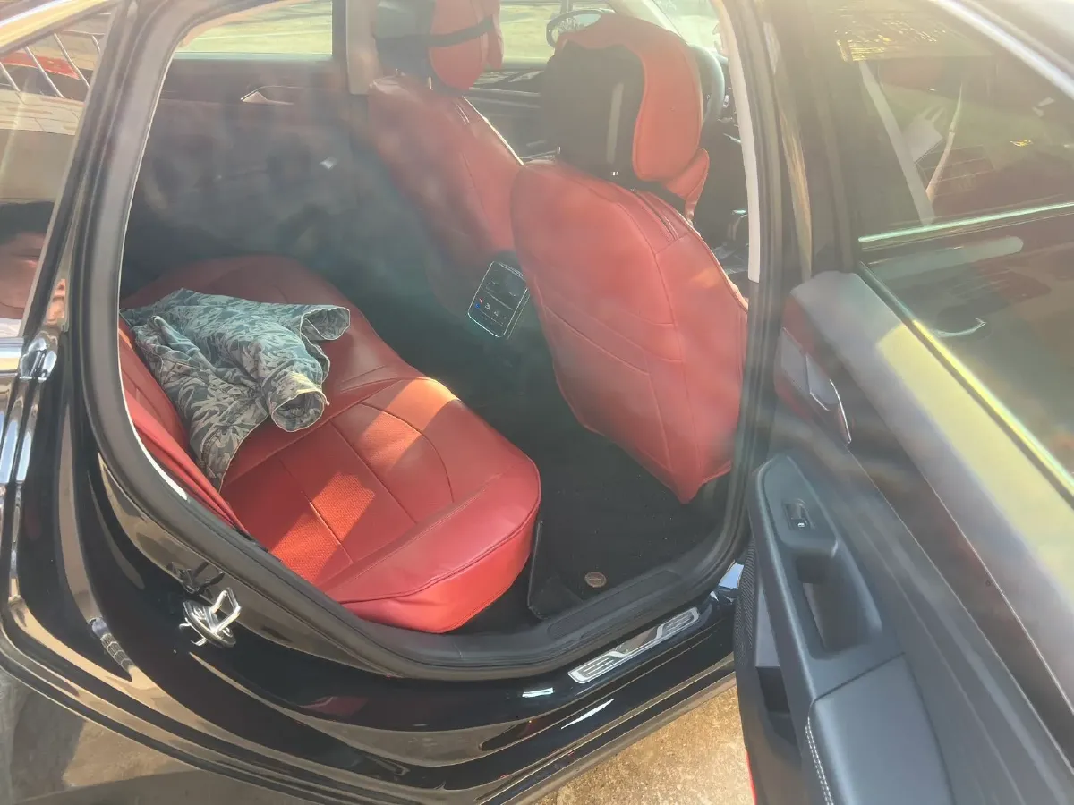 2024 Volkswagen Passat 2.0T 186HP L4 7DCT,autocango,china used car exporter,china ev exporter,chinese used car exporter,chinese used ev exporter