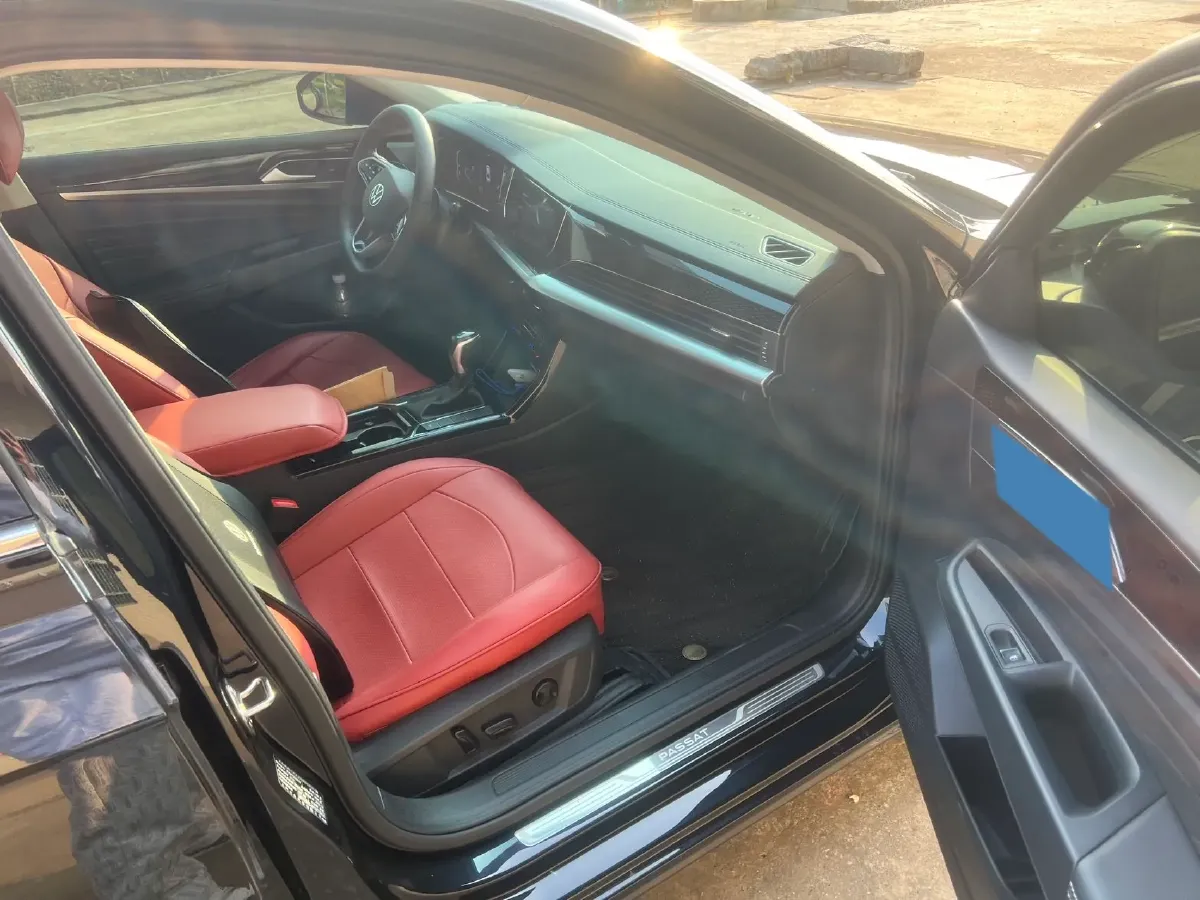 2024 Volkswagen Passat 2.0T 186HP L4 7DCT,autocango,china used car exporter,china ev exporter,chinese used car exporter,chinese used ev exporter