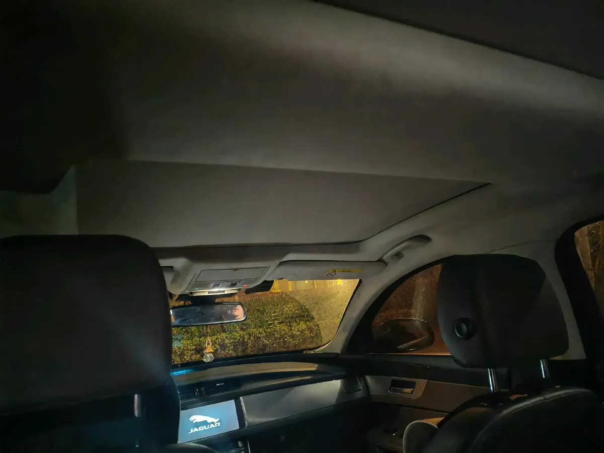 2018 Jaguar XF 2.0T 250HP L4 8AT,autocango,china used car exporter,china ev exporter,chinese used car exporter,chinese used ev exporter