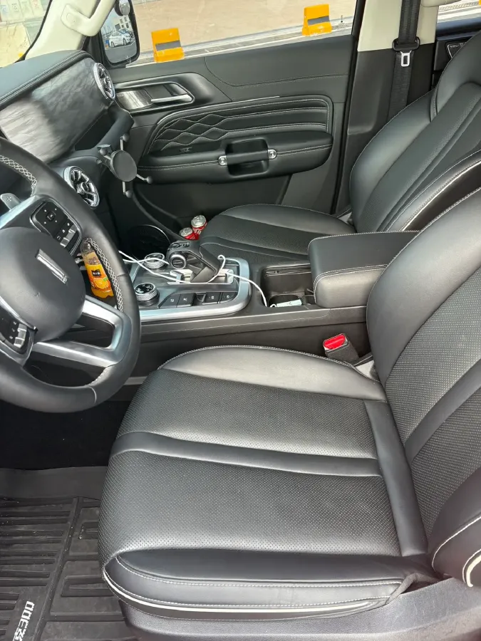 2021 Tank 300 2.0T 227HP L4 8AT,autocango,china used car exporter,china ev exporter,chinese used car exporter,chinese used ev exporter