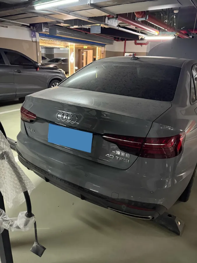 2024 Audi A4L 2.0T 190HP L4 7DCT,autocango,china used car exporter,china ev exporter,chinese used car exporter,chinese used ev exporter