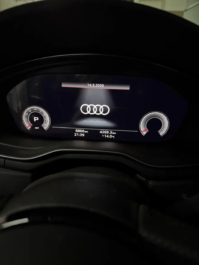 2024 Audi A4L 2.0T 190HP L4 7DCT,autocango,china used car exporter,china ev exporter,chinese used car exporter,chinese used ev exporter