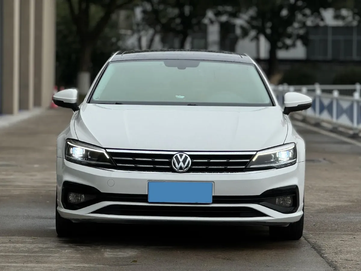 2019 Volkswagen Passat 1.4T 150HP L4 7DCT,autocango,china used car exporter,china ev exporter,chinese used car exporter,chinese used ev exporter
