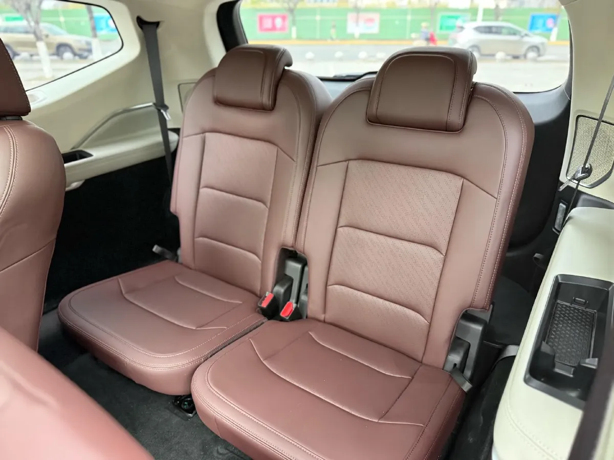 2021 Geely JiaJi 1.8T 184HP L4 7DCT,autocango,china used car exporter,china ev exporter,chinese used car exporter,chinese used ev exporter