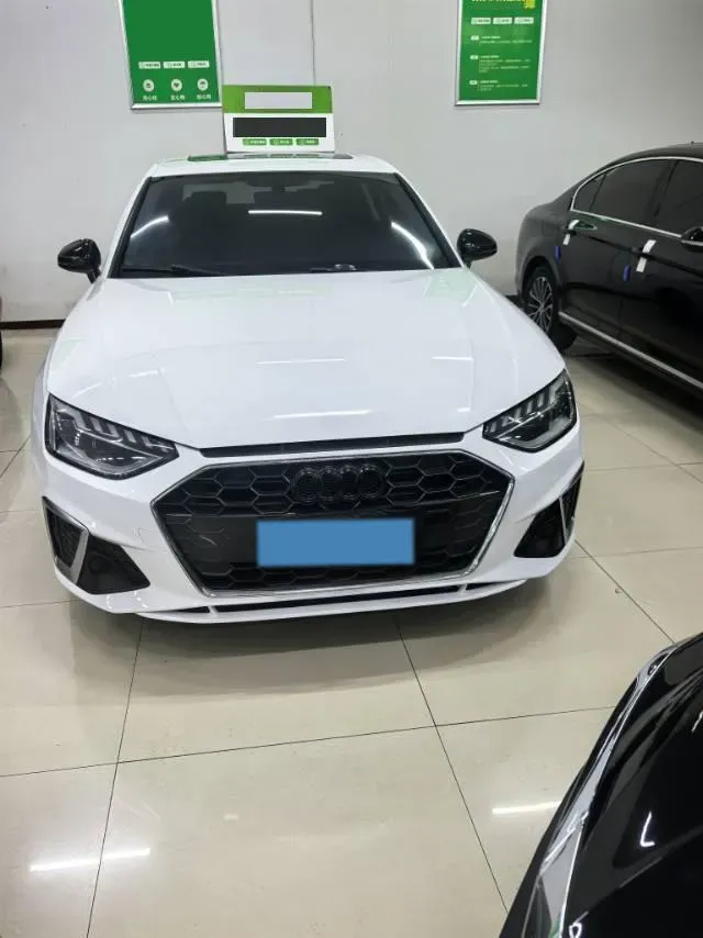 2020 Audi A4L 2.0T 190HP L4 7DCT,autocango,china used car exporter,china ev exporter,chinese used car exporter,chinese used ev exporter