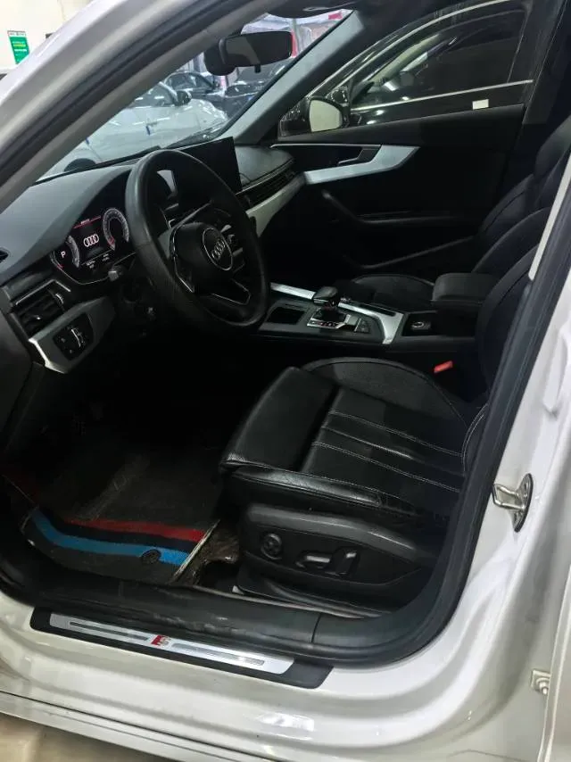 2020 Audi A4L 2.0T 190HP L4 7DCT,autocango,china used car exporter,china ev exporter,chinese used car exporter,chinese used ev exporter