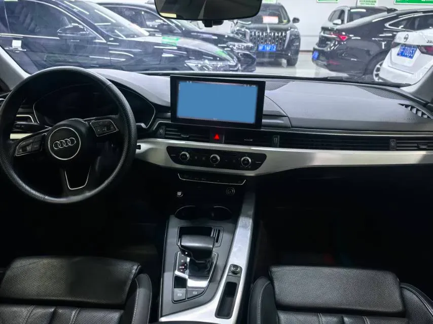 2020 Audi A4L 2.0T 190HP L4 7DCT,autocango,china used car exporter,china ev exporter,chinese used car exporter,chinese used ev exporter