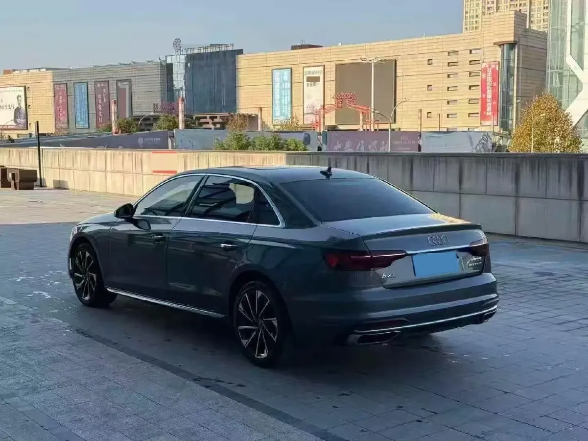 2020 Audi A4L 2.0T 190HP L4 7DCT,autocango,china used car exporter,china ev exporter,chinese used car exporter,chinese used ev exporter