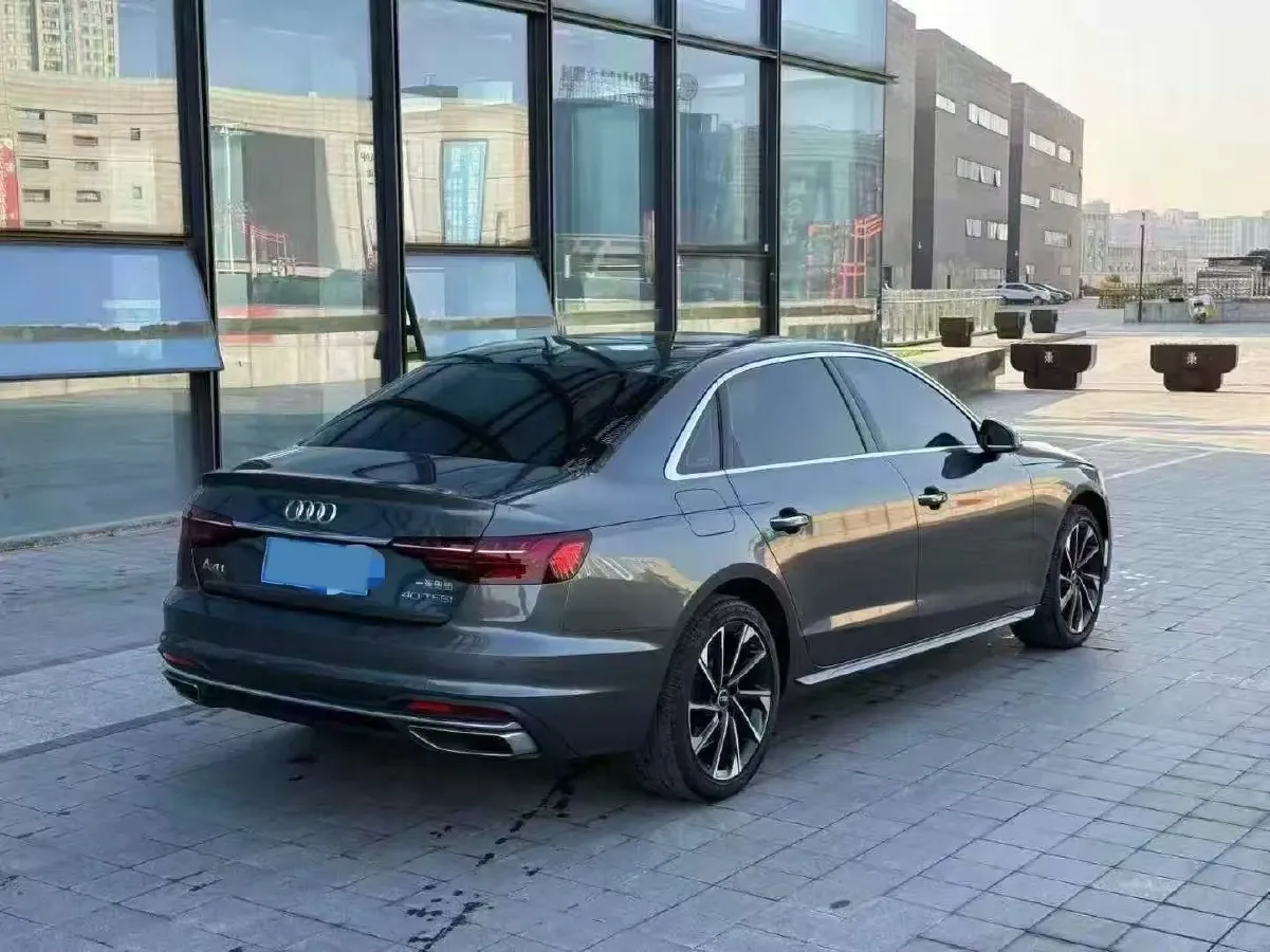 2020 Audi A4L 2.0T 190HP L4 7DCT,autocango,china used car exporter,china ev exporter,chinese used car exporter,chinese used ev exporter
