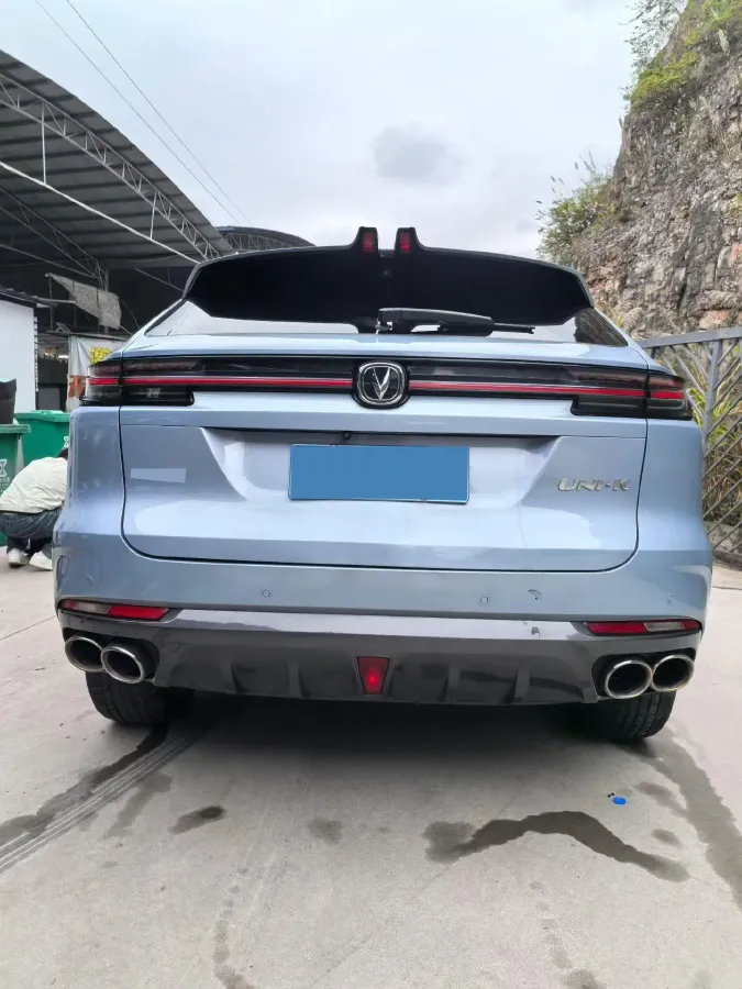 2021 ChangAn UNI-K 2.0T 233HP L4 8AT,autocango,china used car exporter,china ev exporter,chinese used car exporter,chinese used ev exporter
