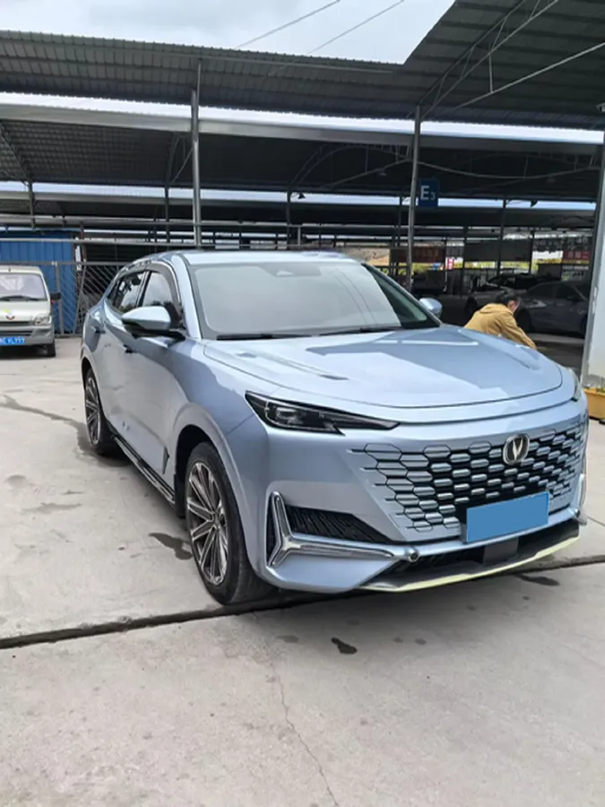2021 ChangAn UNI-K 2.0T 233HP L4 8AT,autocango,china used car exporter,china ev exporter,chinese used car exporter,chinese used ev exporter