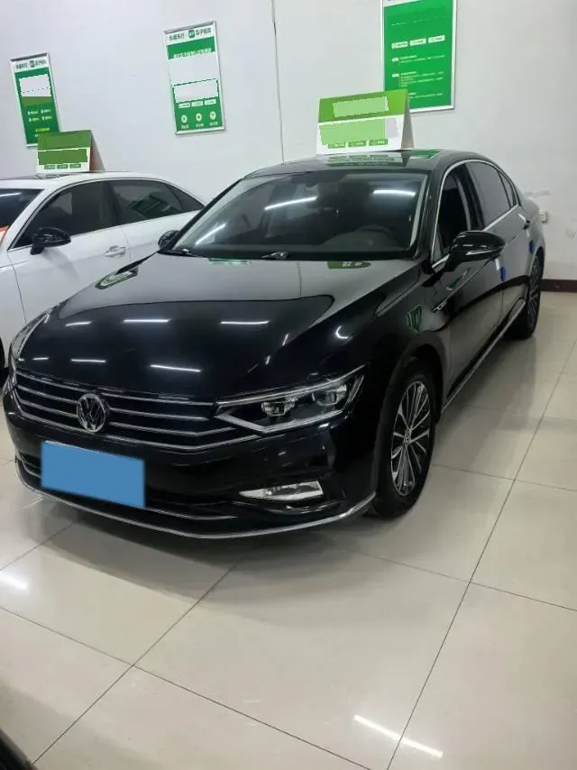 2020 Volkswagen Magotan 2.0T 186HP L4 7DCT,autocango,china used car exporter,china ev exporter,chinese used car exporter,chinese used ev exporter