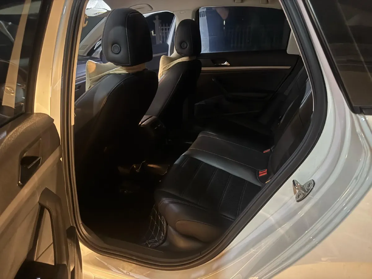 2021 Volkswagen Lavida 1.5L 113HP L4 6AT,autocango,china used car exporter,china ev exporter,chinese used car exporter,chinese used ev exporter