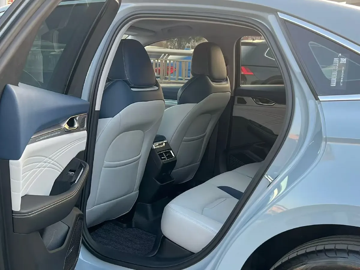 2023 Geely Preface 2.0T 190HP L4 7DCT,autocango,china used car exporter,china ev exporter,chinese used car exporter,chinese used ev exporter