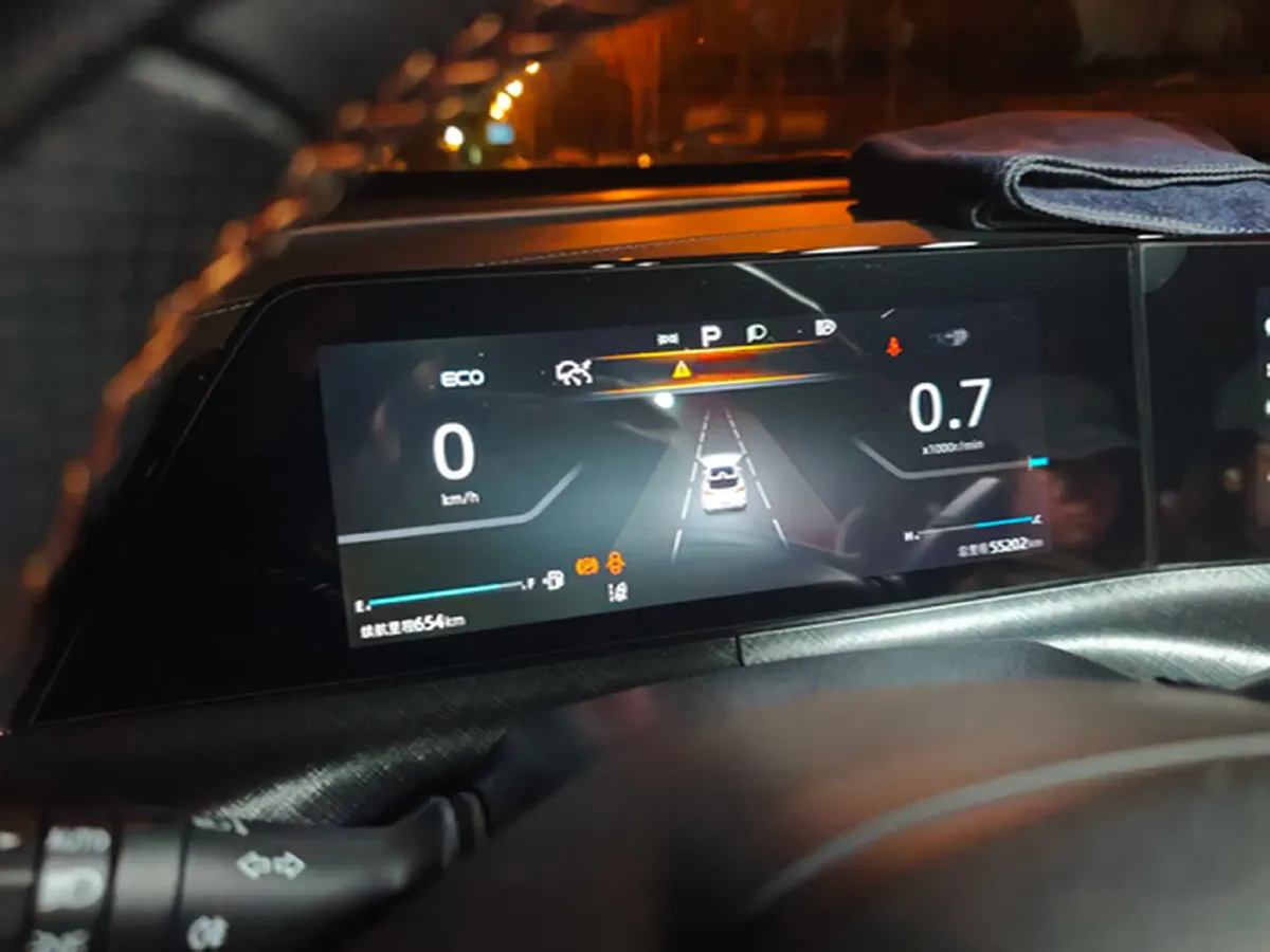 2022 ChangAn UNI-T 1.5T 188HP L4 7DCT,autocango,china used car exporter,china ev exporter,chinese used car exporter,chinese used ev exporter