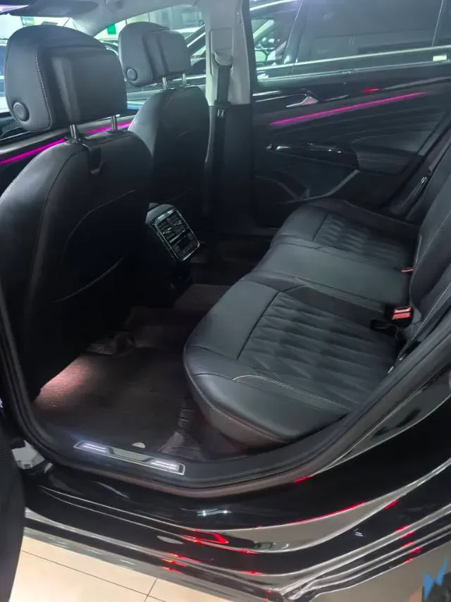 2019 Volvo V40 1.5T 152HP L4 6AT,autocango,china used car exporter,china ev exporter,chinese used car exporter,chinese used ev exporter