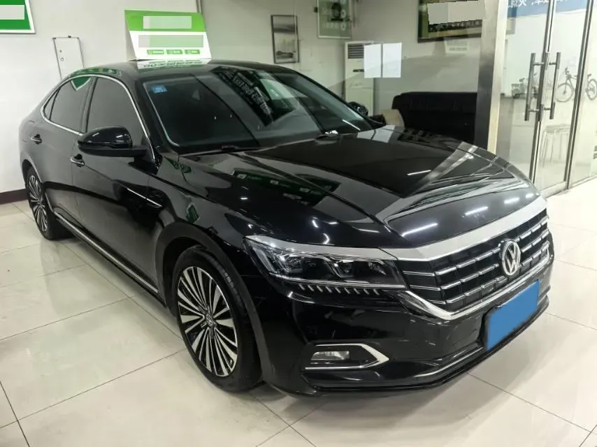 2019 Volvo V40 1.5T 152HP L4 6AT,autocango,china used car exporter,china ev exporter,chinese used car exporter,chinese used ev exporter