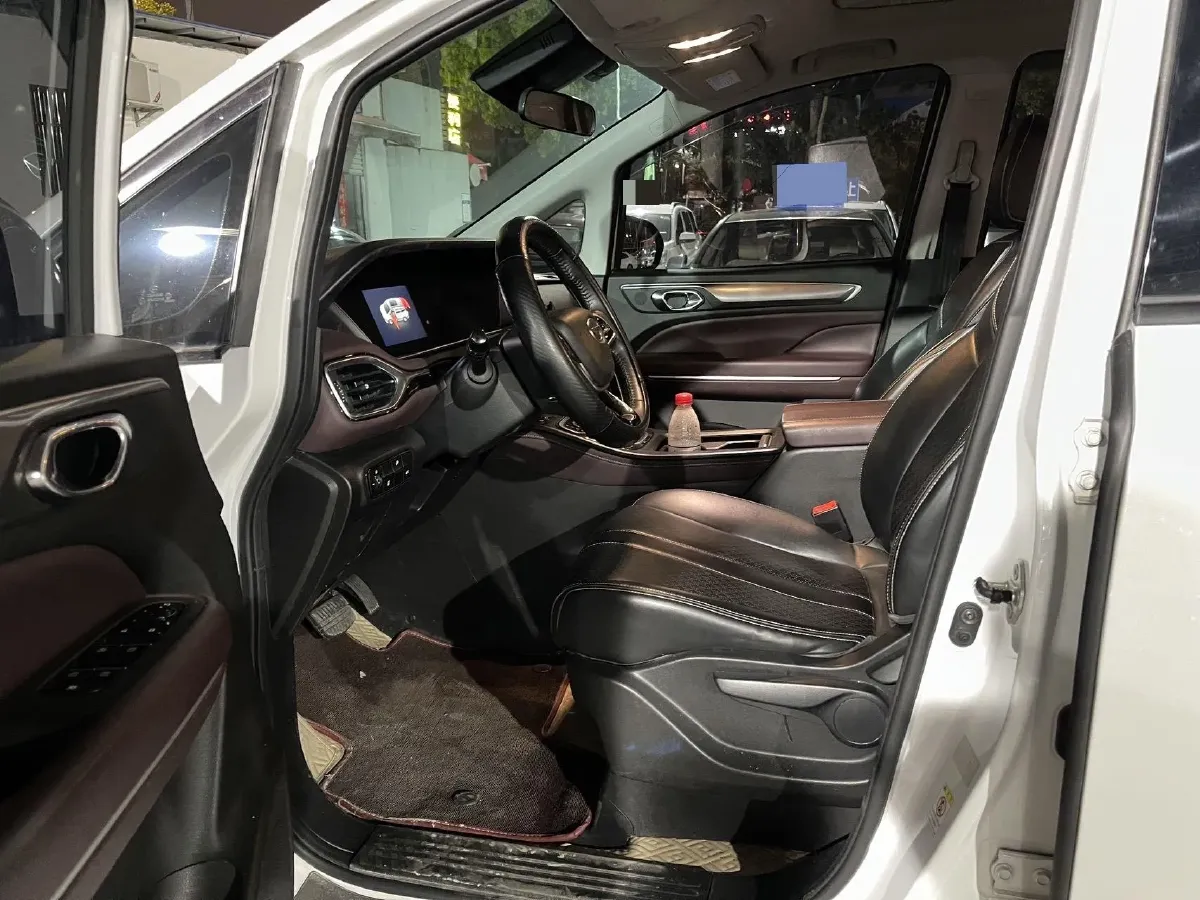 2021 GAC Trumpchi M6 1.5T 169HP L4 7DCT,autocango,china used car exporter,china ev exporter,chinese used car exporter,chinese used ev exporter