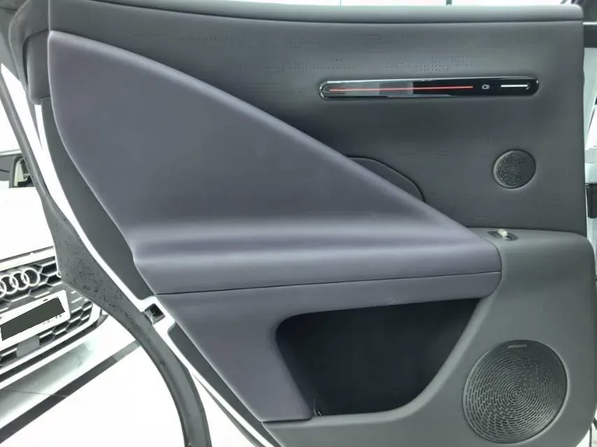 2024 Avatr 07 BEV 82.16KWH,autocango,china used car exporter,china ev exporter,chinese used car exporter,chinese used ev exporter