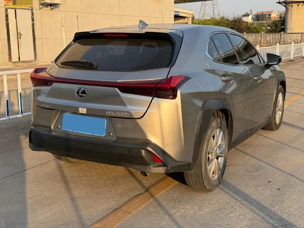 2020 Lexus UX 2.0L 146HP L4 E-CVT Hybrid,autocango,china used car exporter,china ev exporter,chinese used car exporter,chinese used ev exporter