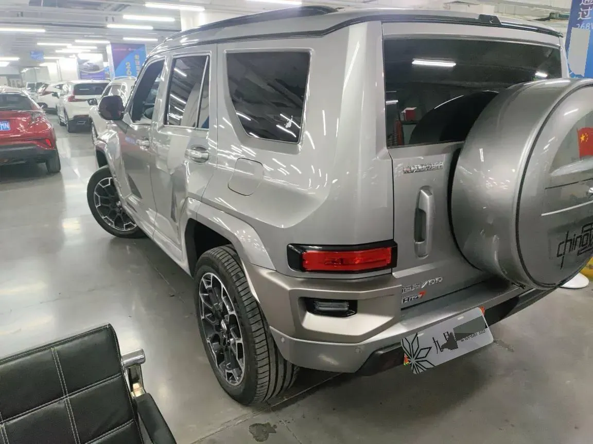 2024 Tank 700 3.0T 360HP V6 9AT PHEV 37.1KWH,autocango,china used car exporter,china ev exporter,chinese used car exporter,chinese used ev exporter
