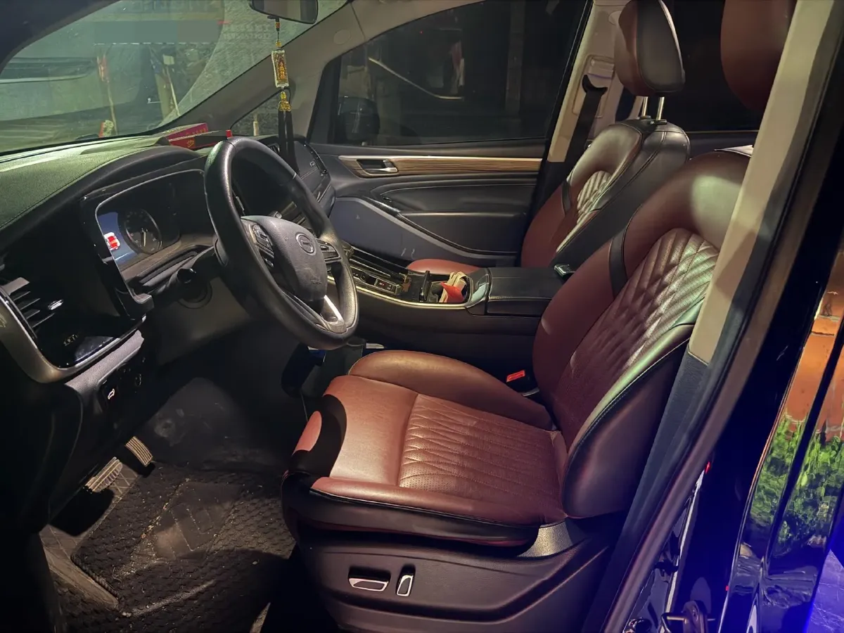 2023 GAC Trumpchi M8 2.0T 252HP L4 8AT,autocango,china used car exporter,china ev exporter,chinese used car exporter,chinese used ev exporter