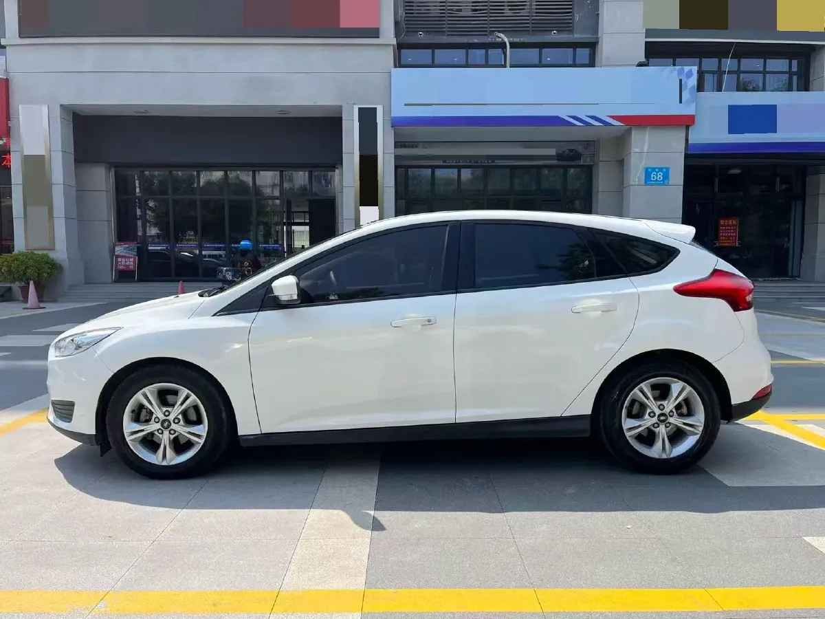 2018 Ford Focus 1.6L 125HP L4 6DCT,autocango,china used car exporter,china ev exporter,chinese used car exporter,chinese used ev exporter