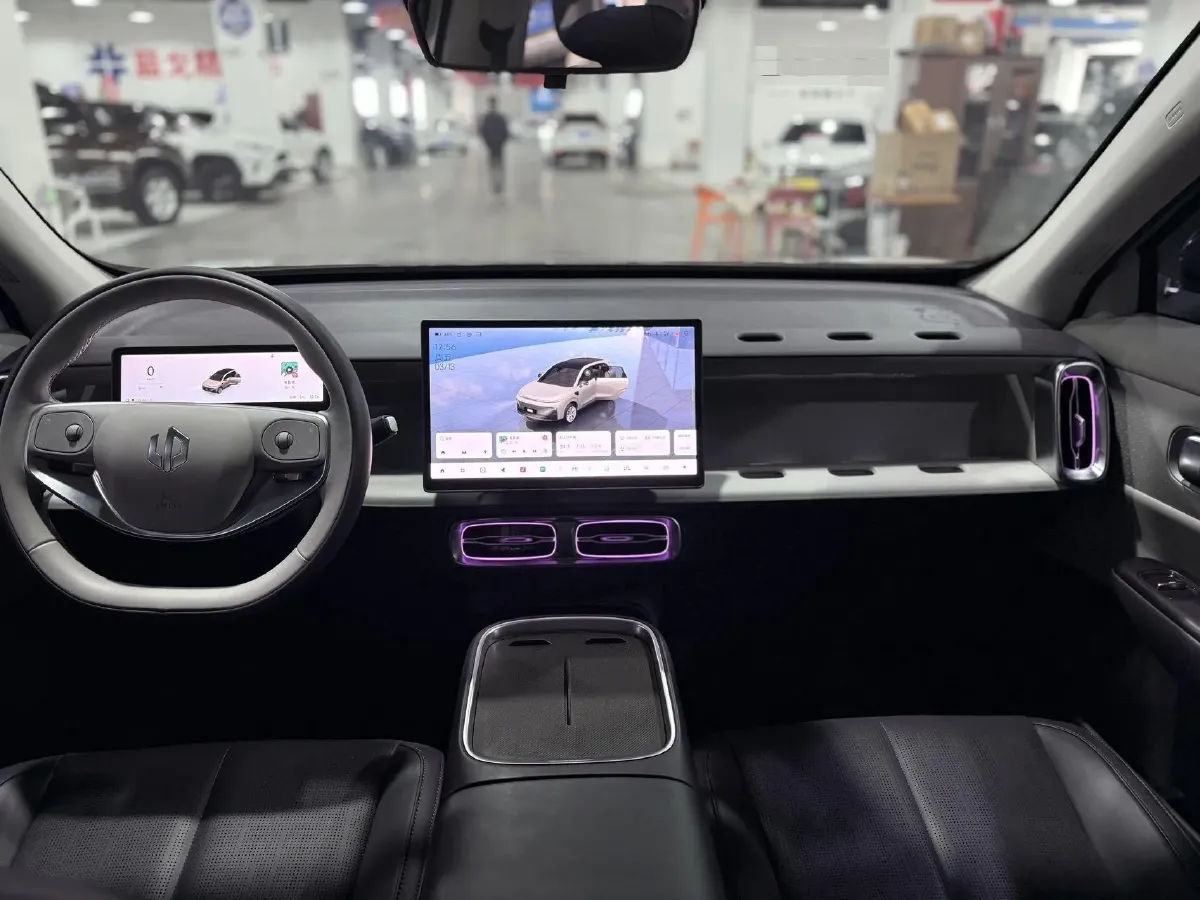 2025 Leapmotor B10 BEV 67.1KWH,autocango,china used car exporter,china ev exporter,chinese used car exporter,chinese used ev exporter