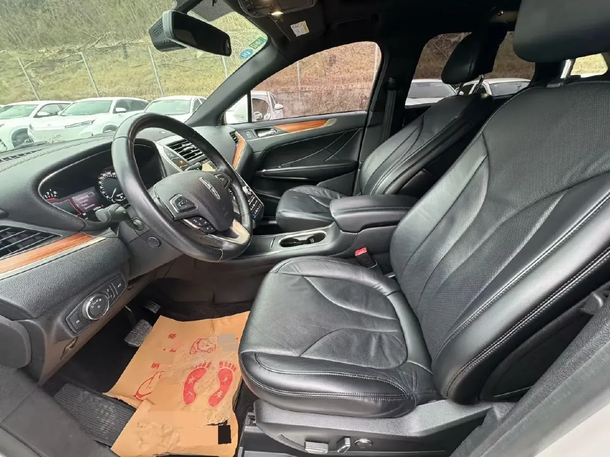 2018 Lincoln MKC 2.0T 203HP L4 6AT,autocango,china used car exporter,china ev exporter,chinese used car exporter,chinese used ev exporter