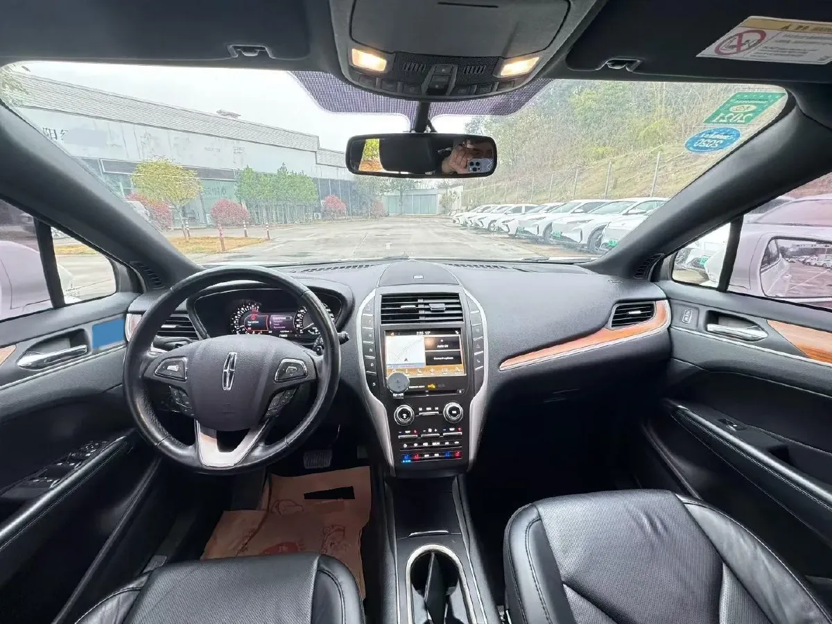 2018 Lincoln MKC 2.0T 203HP L4 6AT,autocango,china used car exporter,china ev exporter,chinese used car exporter,chinese used ev exporter