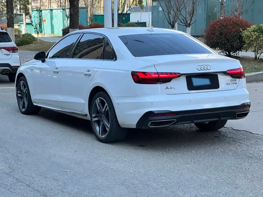 2023 Audi A4L 2.0T 190HP L4 7DCT,autocango,china used car exporter,china ev exporter,chinese used car exporter,chinese used ev exporter