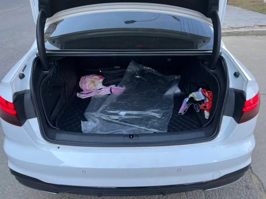 2023 Audi A4L 2.0T 190HP L4 7DCT,autocango,china used car exporter,china ev exporter,chinese used car exporter,chinese used ev exporter