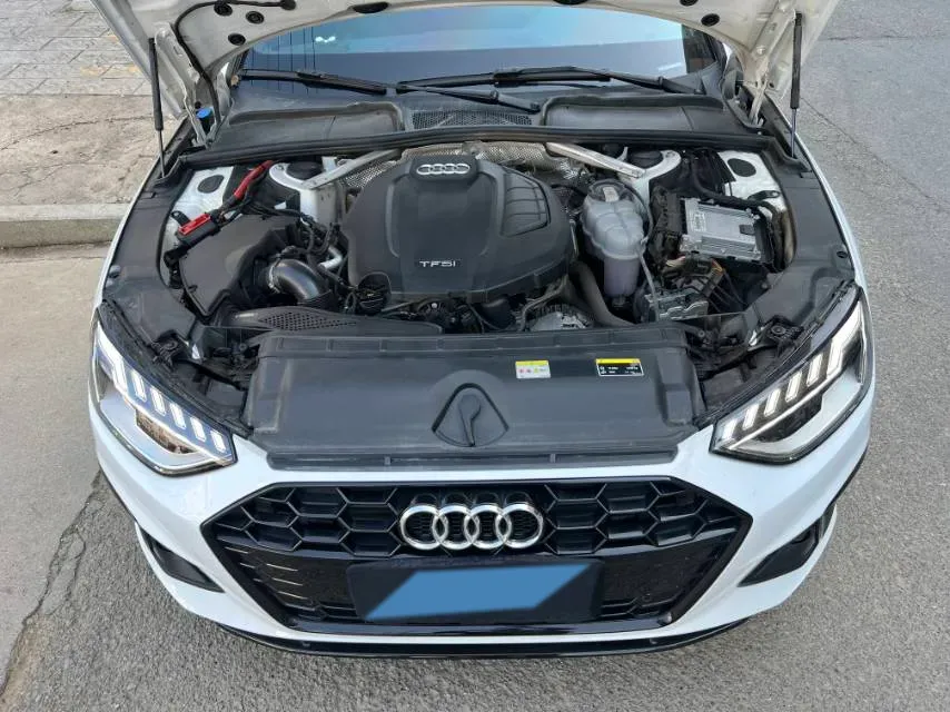 2023 Audi A4L 2.0T 190HP L4 7DCT,autocango,china used car exporter,china ev exporter,chinese used car exporter,chinese used ev exporter