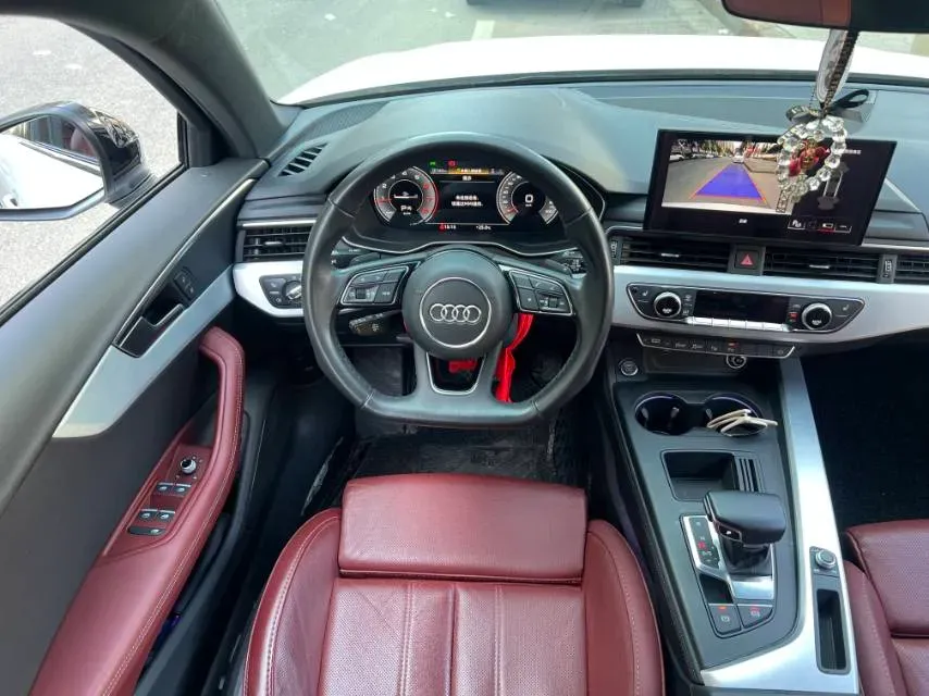 2023 Audi A4L 2.0T 190HP L4 7DCT,autocango,china used car exporter,china ev exporter,chinese used car exporter,chinese used ev exporter