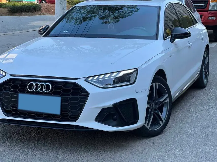 2023 Audi A4L 2.0T 190HP L4 7DCT,autocango,china used car exporter,china ev exporter,chinese used car exporter,chinese used ev exporter