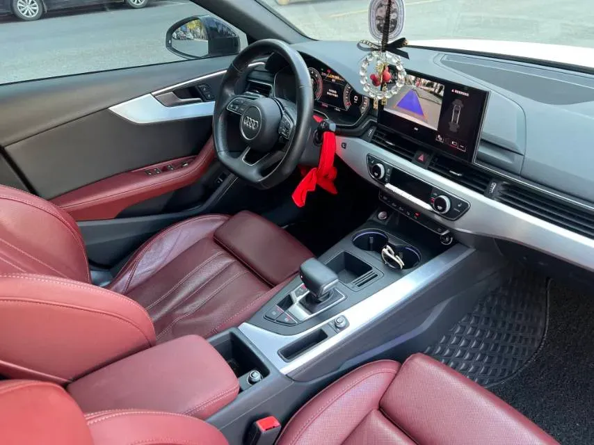 2023 Audi A4L 2.0T 190HP L4 7DCT,autocango,china used car exporter,china ev exporter,chinese used car exporter,chinese used ev exporter