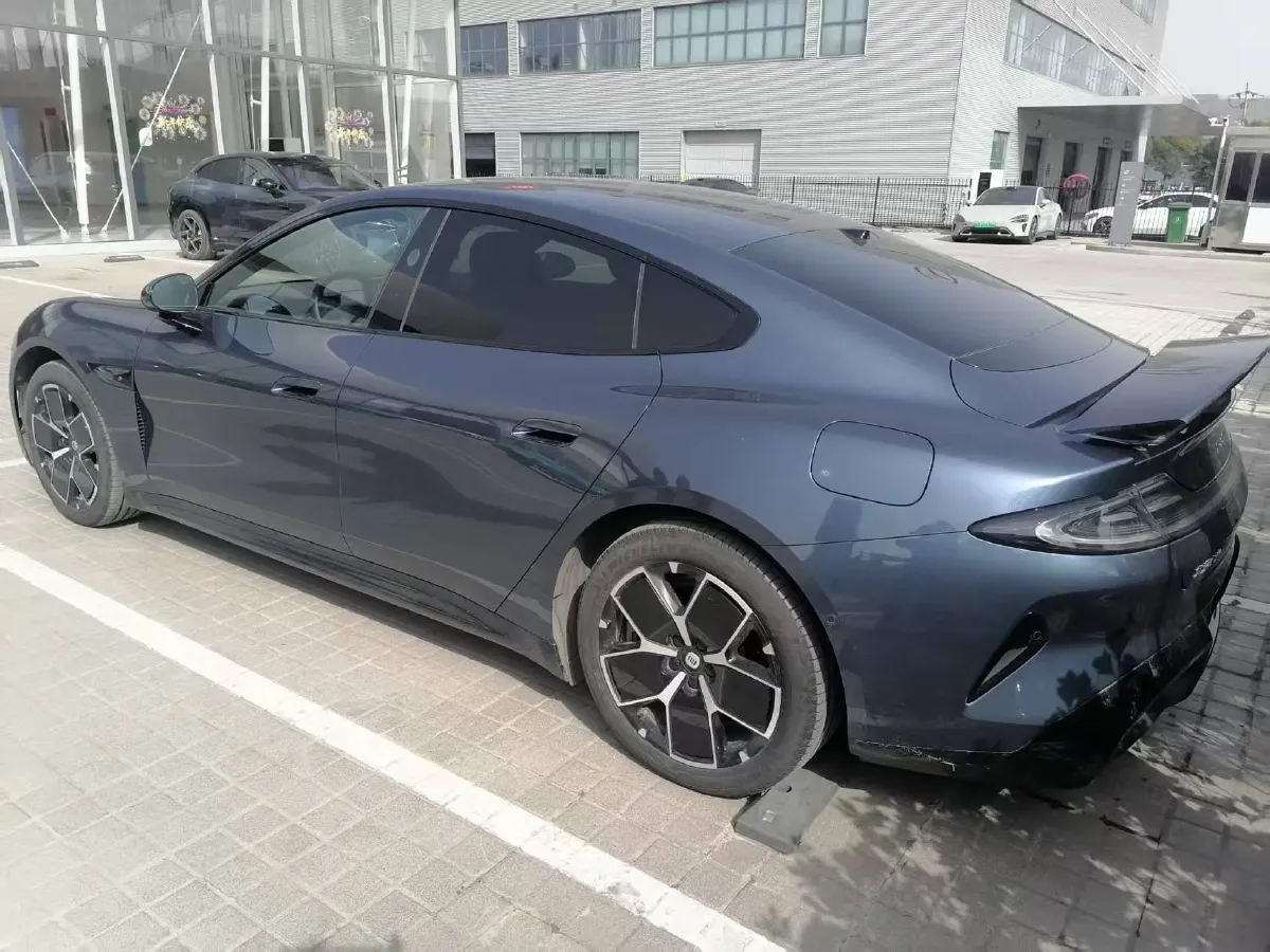 2024 MI SU7 BEV 94.3KWH,autocango,china used car exporter,china ev exporter,chinese used car exporter,chinese used ev exporter