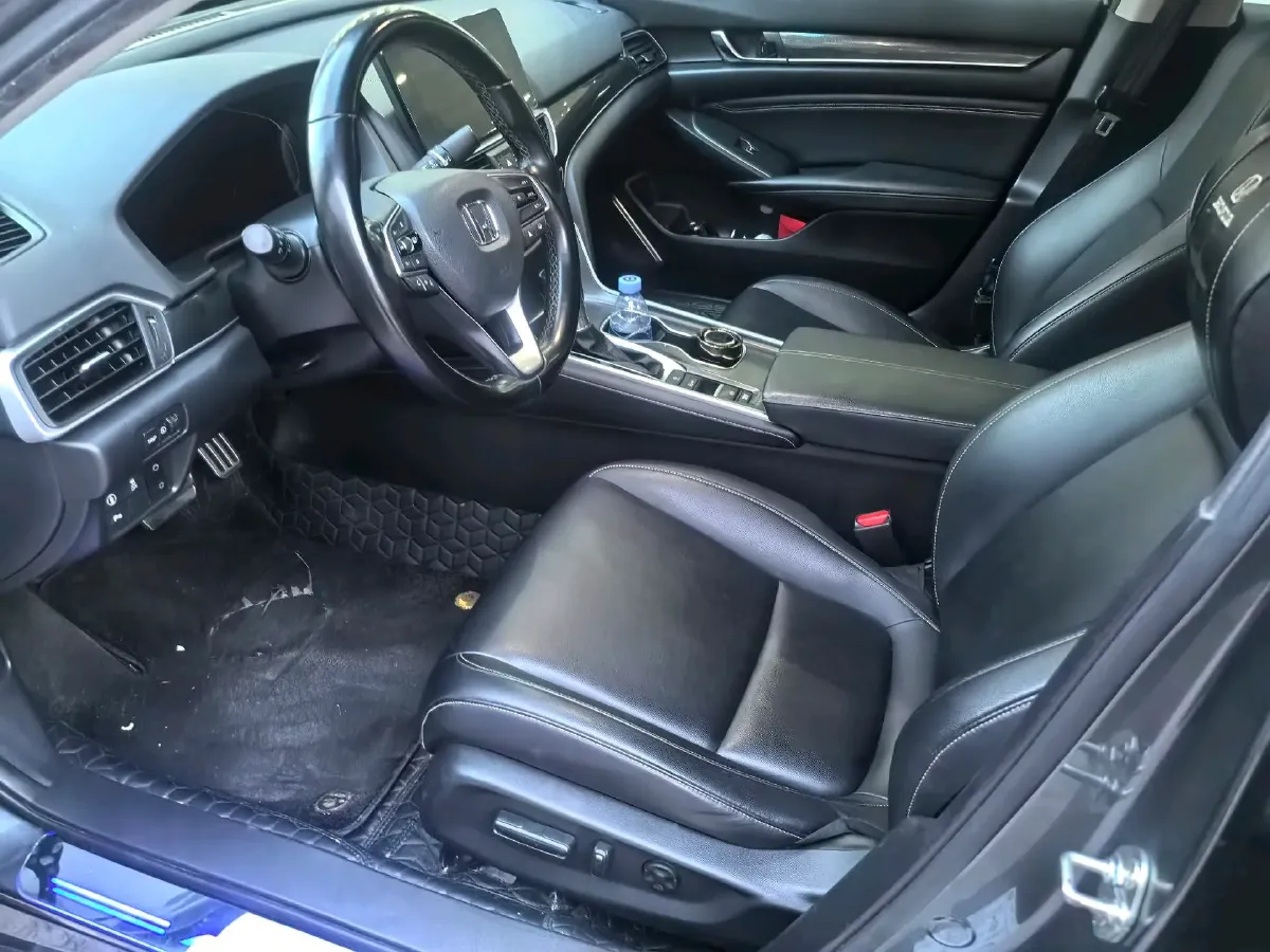 2022 Honda Accord 1.5T 194HP L4 CVT,autocango,china used car exporter,china ev exporter,chinese used car exporter,chinese used ev exporter