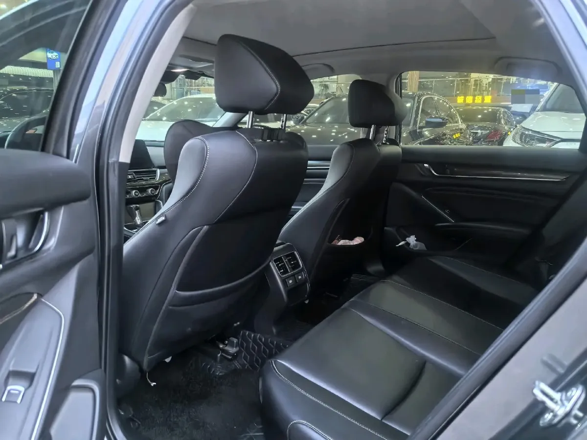 2022 Honda Accord 1.5T 194HP L4 CVT,autocango,china used car exporter,china ev exporter,chinese used car exporter,chinese used ev exporter