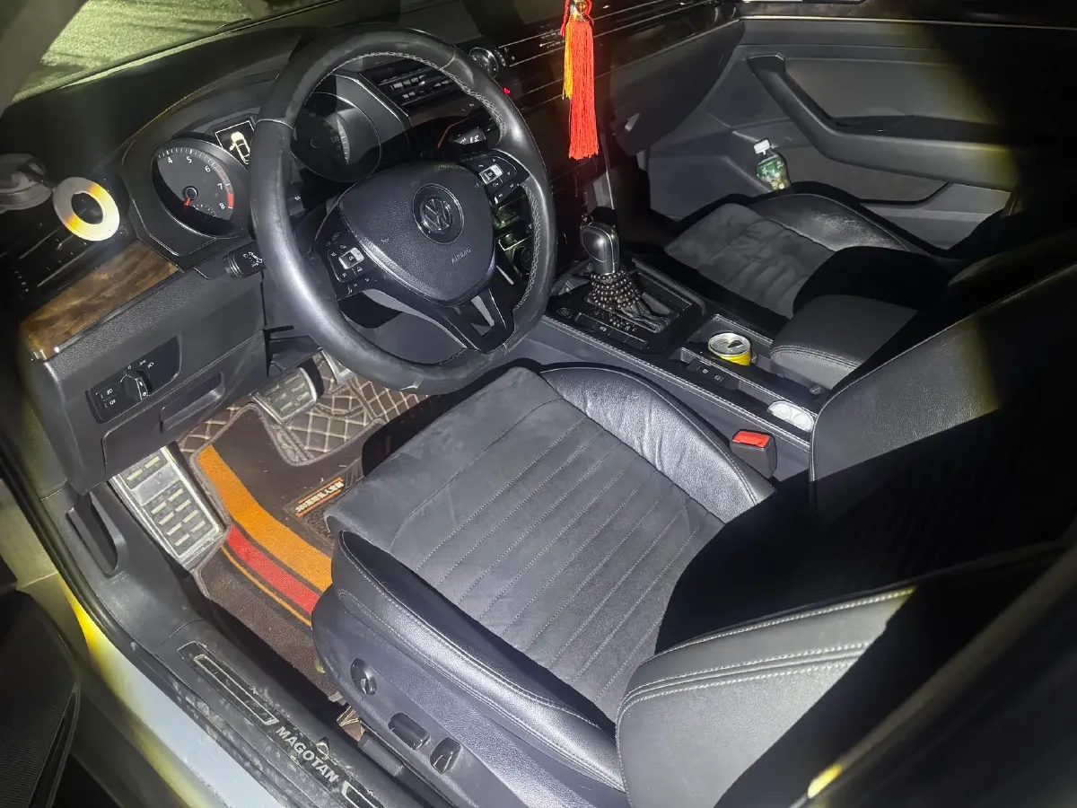 2018 Volkswagen Magotan 1.8T 180HP L4 7DCT,autocango,china used car exporter,china ev exporter,chinese used car exporter,chinese used ev exporter