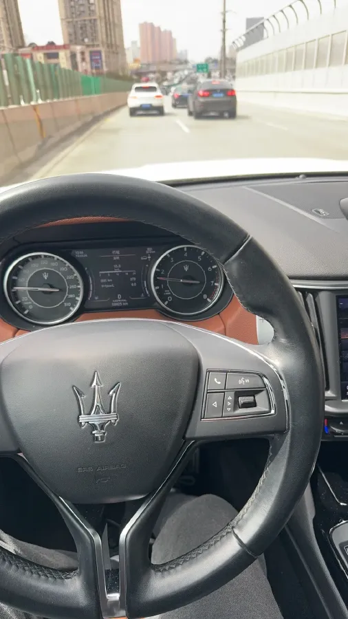 2021 Maserati Levante 3.0T 350HP V6 8AT,autocango,china used car exporter,china ev exporter,chinese used car exporter,chinese used ev exporter