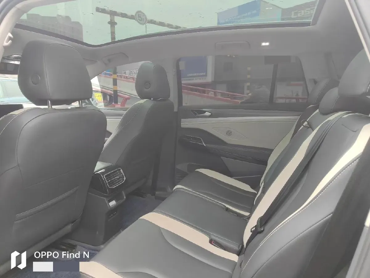 2022 Volkswagen ID.6 Crozz BEV 62.6KWH,autocango,china used car exporter,china ev exporter,chinese used car exporter,chinese used ev exporter